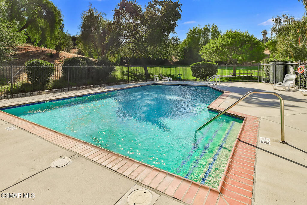 2098 Covington Avenue Simi Valley, CA 93065 - Photo 48 of 54