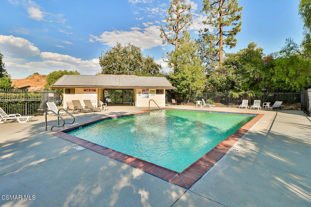 2098 Covington Avenue Simi Valley, CA 93065 - Photo 49 of 54