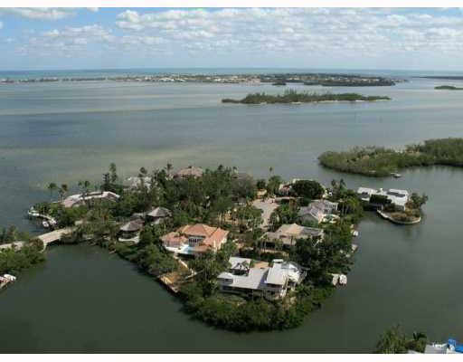 21 Simara Street Stuart, FL 34996 - Photo 2 of 8 Gallery Image 2