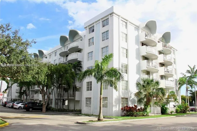$1,550 | 498 Northwest 165th Street, Unit D307, Miami, FL 33169