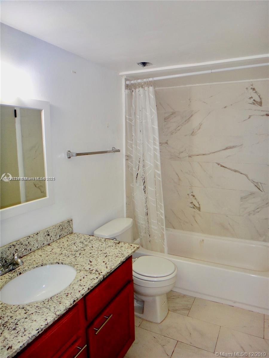 498 Northwest 165th Street, Unit D307 Miami, FL 33169 - Photo 13 of 24