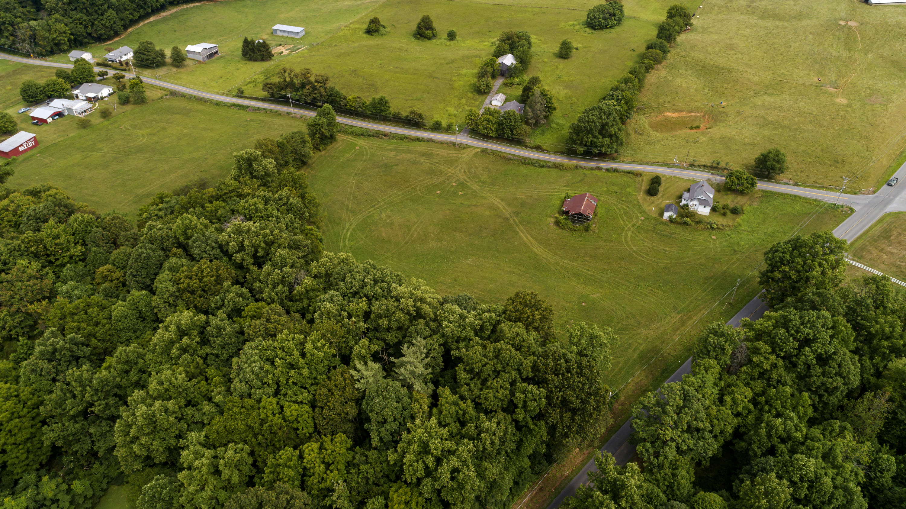107 Miller Road Jonesborough, TN 37659 - Photo 4 of 22 107MillerRd35 copy