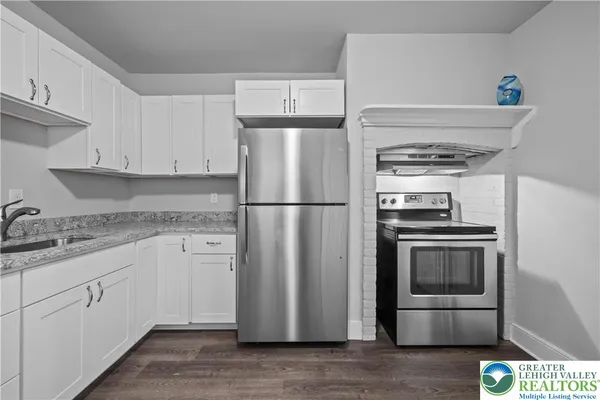 $2,100 | 721 Ferry Street, Easton, PA 18042