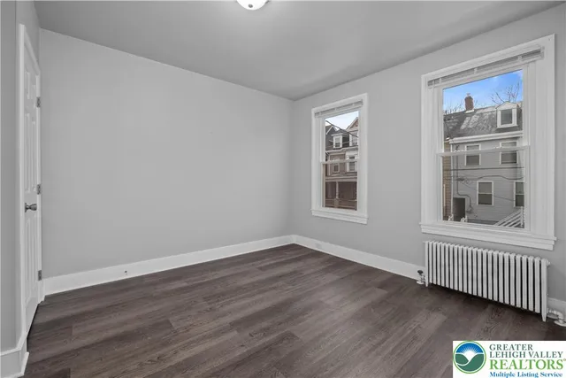 $2,100 | 721 Ferry Street, Easton, PA 18042