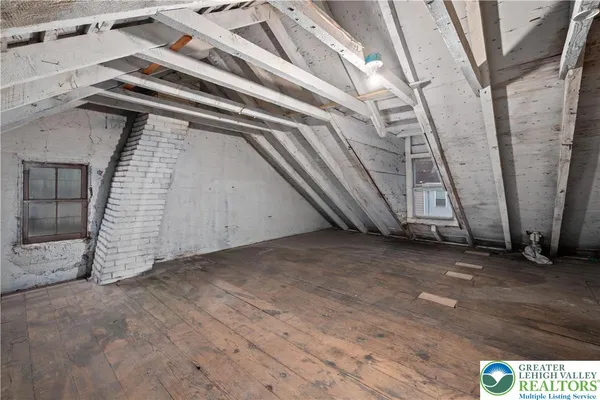 $2,100 | 721 Ferry Street, Easton, PA 18042