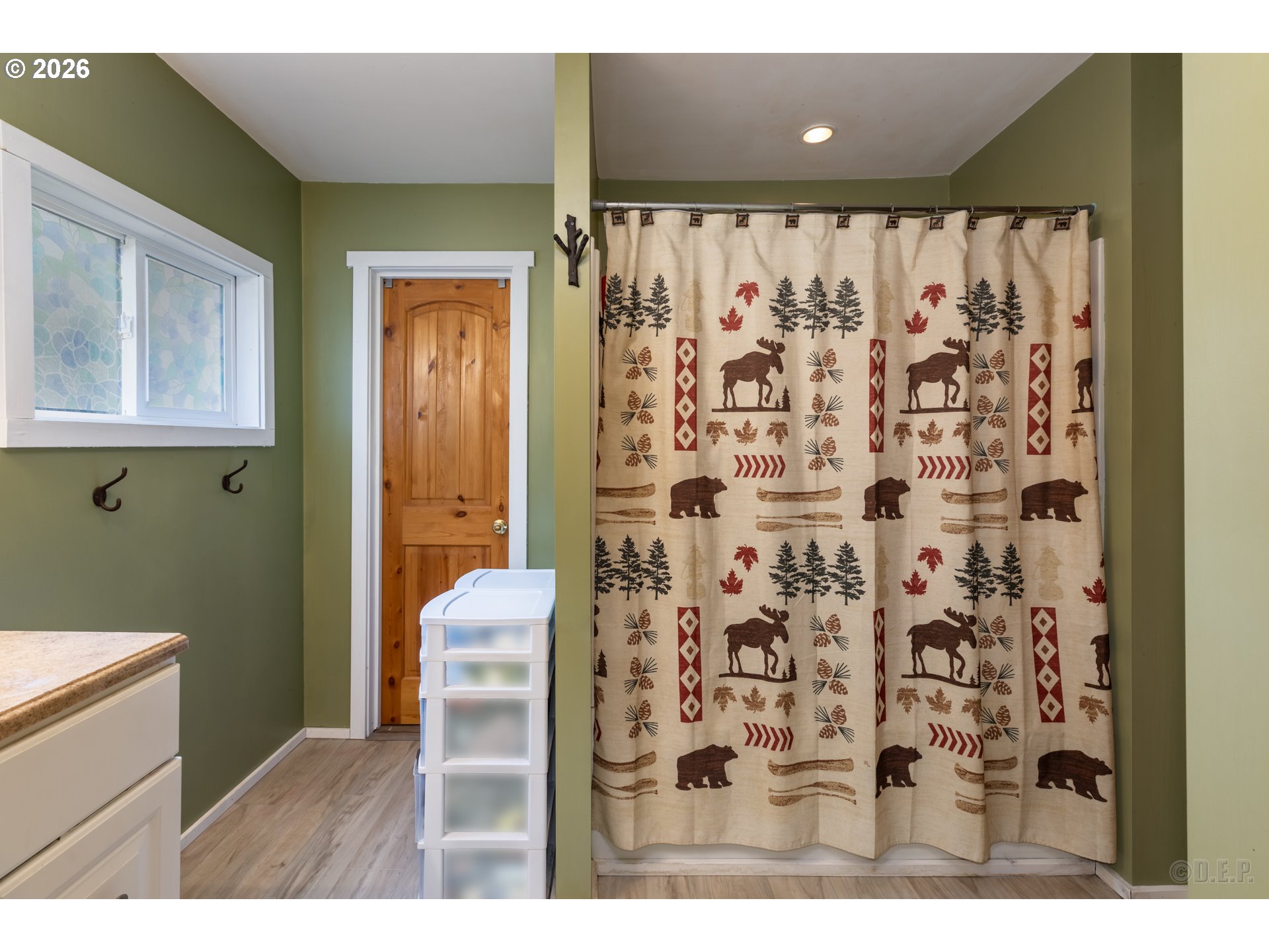 70373 Nicolai Road Rainier, OR 97048 - Photo 15 of 26 Bathroom