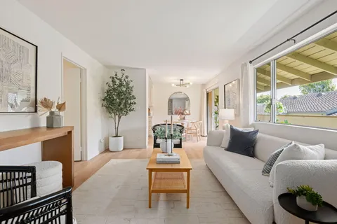 $889,000 | 1600 Garden Street, Unit 32, Santa Barbara, CA 93101