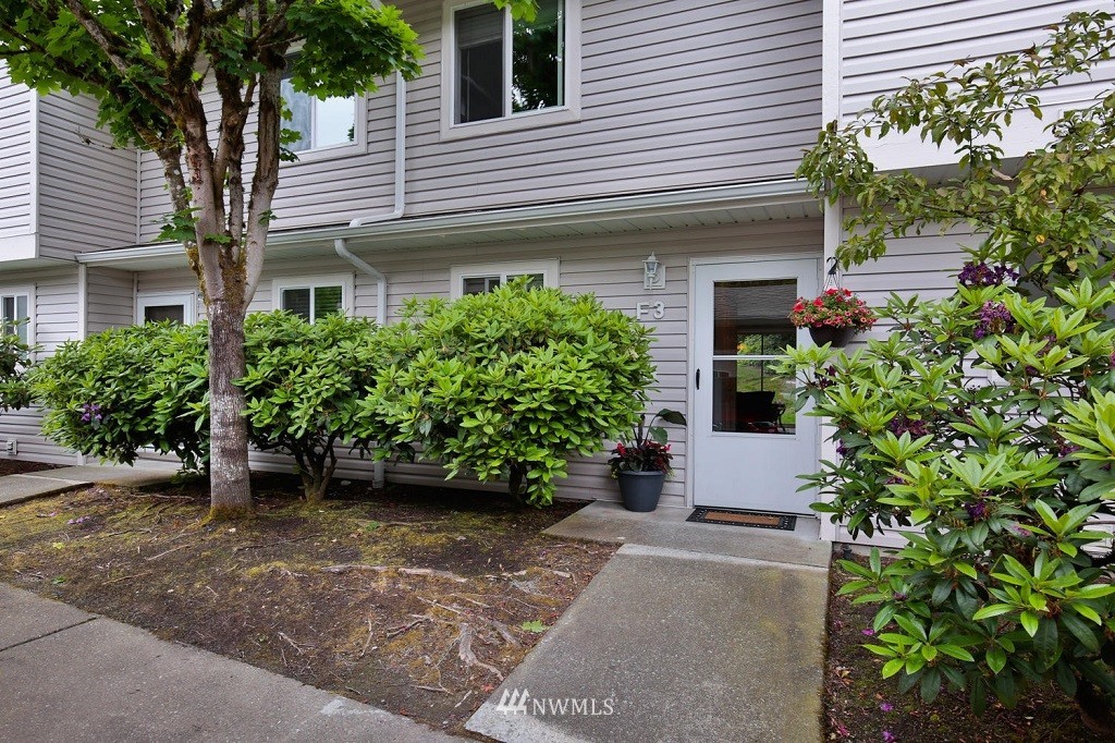 18910 Bothell Everett Highway, Unit F3 Bothell, WA 98012 - Photo 4 of 17 Gallery Image 4