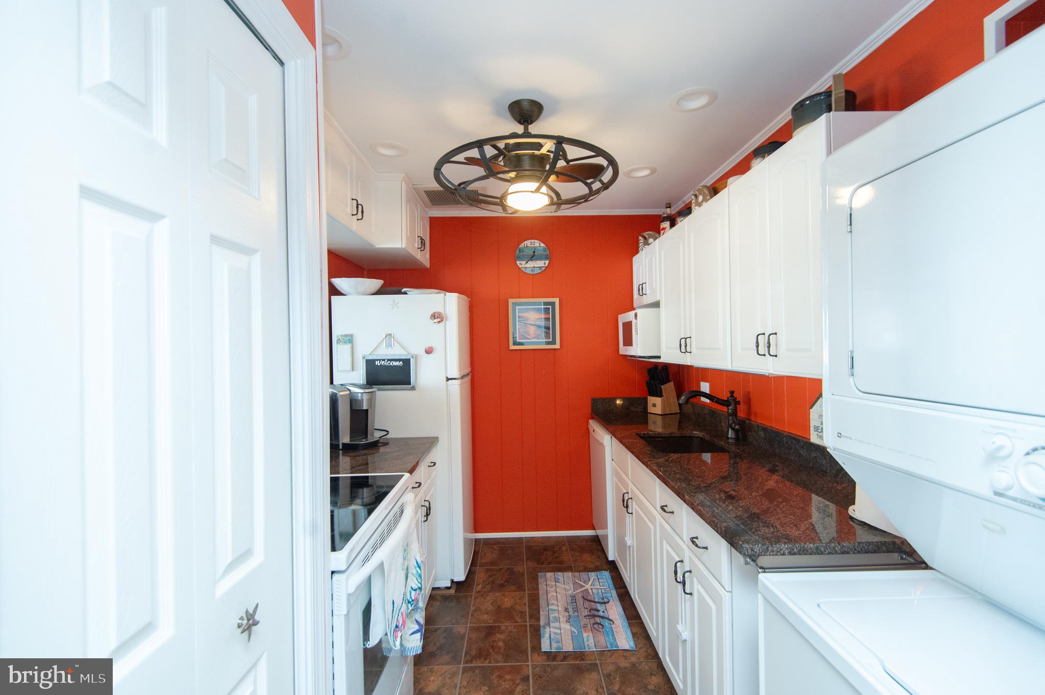 8908 Rusty Anchor Road, Unit 20401 Ocean City, MD 21842 - Photo 16 of 33