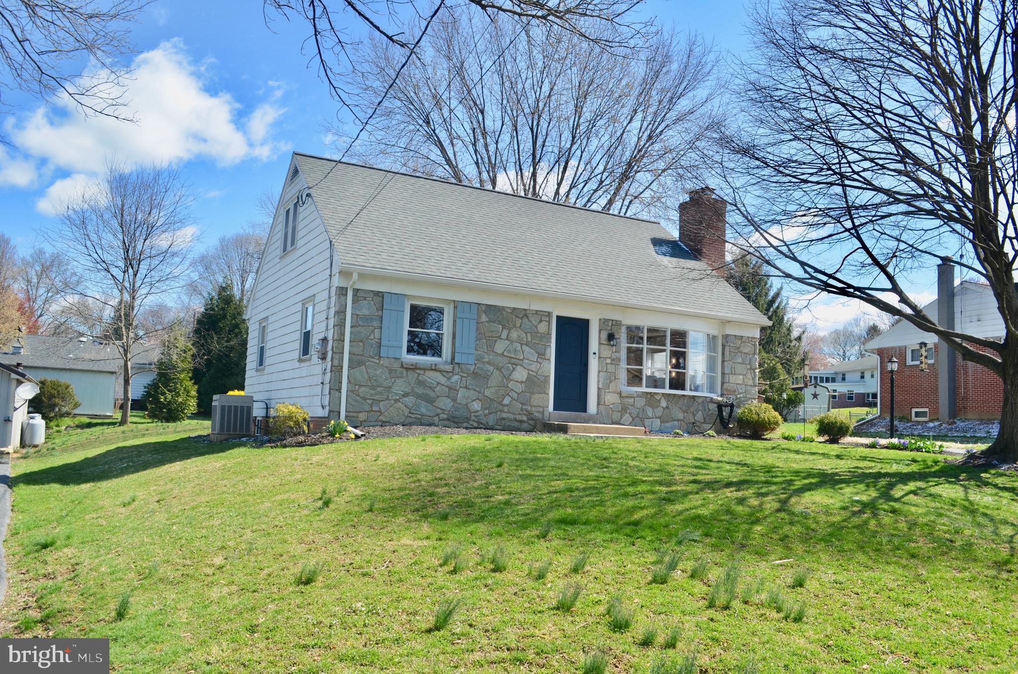 337 Dahlia Road Lancaster, PA 17602 - Photo 2 of 42 Gallery Image 2