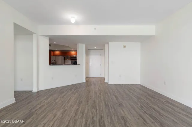 $2,475 | 241 Riverside Drive, Unit 708, Holly Hill, FL 32117