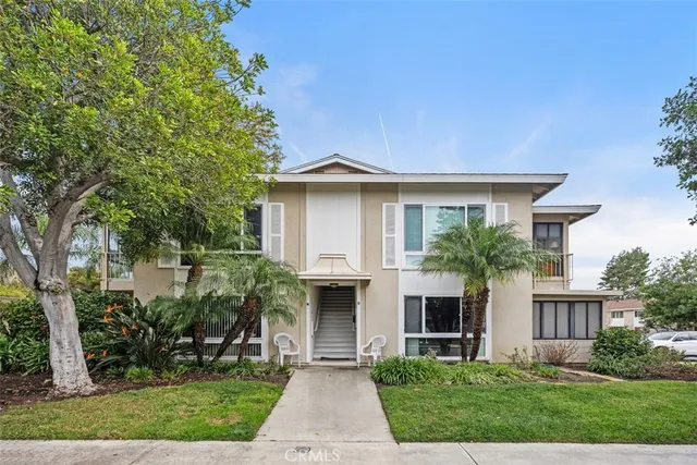 $210,000 | 922 Avenida Majorca, Unit N, Laguna Woods, CA 92637