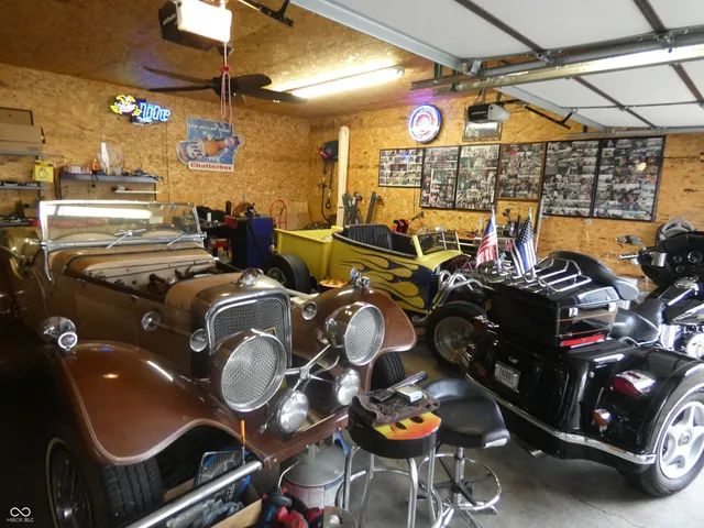 $224,900 | 1000 Gaiser Drive, Seymour, IN 47274