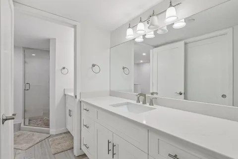 $1,199,000 | 665 Southeast 21st Avenue, Unit 107, Deerfield Beach, FL 33441