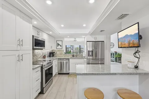 $1,199,000 | 665 Southeast 21st Avenue, Unit 107, Deerfield Beach, FL 33441