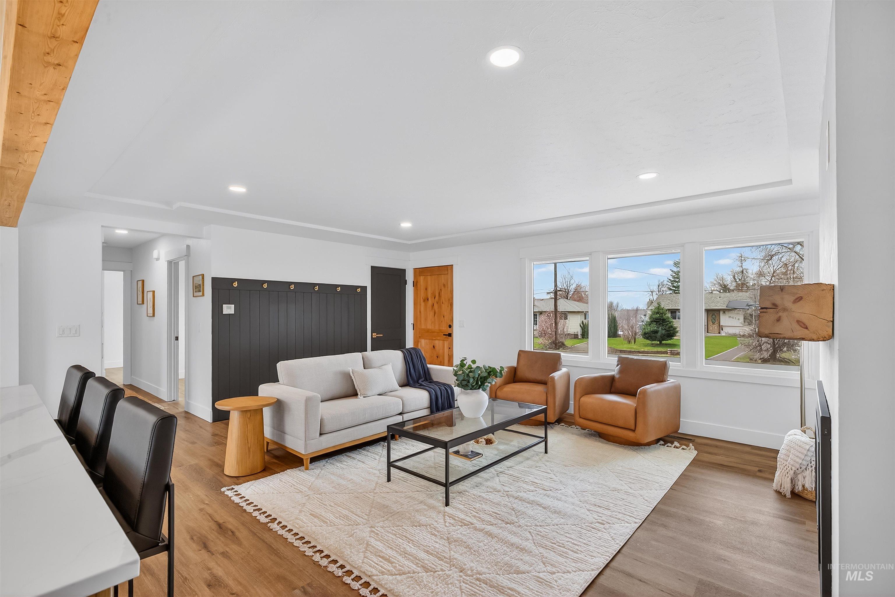 3513 8th Street Lewiston, ID 83501 - Photo 20 of 43 Living room with light wood-style floors and recessed lighting