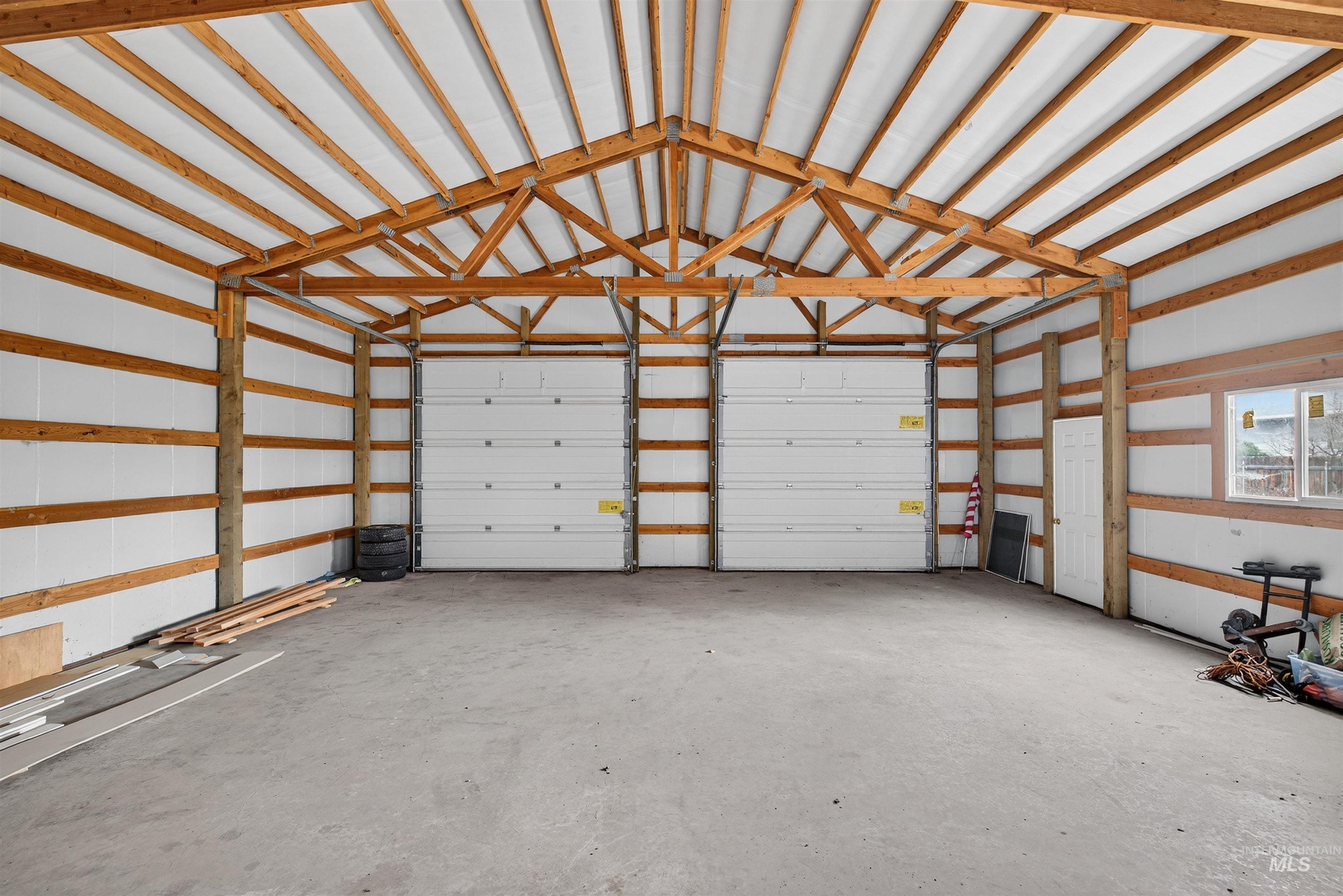 3513 8th Street Lewiston, ID 83501 - Photo 39 of 43 View of garage