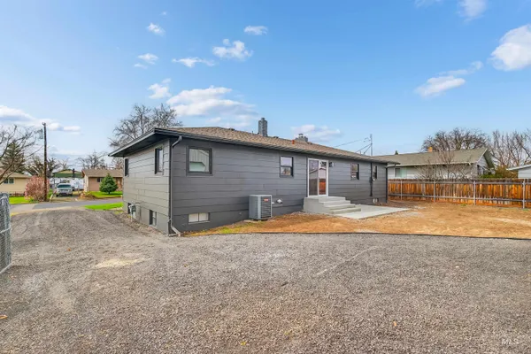 $489,900 | 3513 8th Street, Lewiston, ID 83501