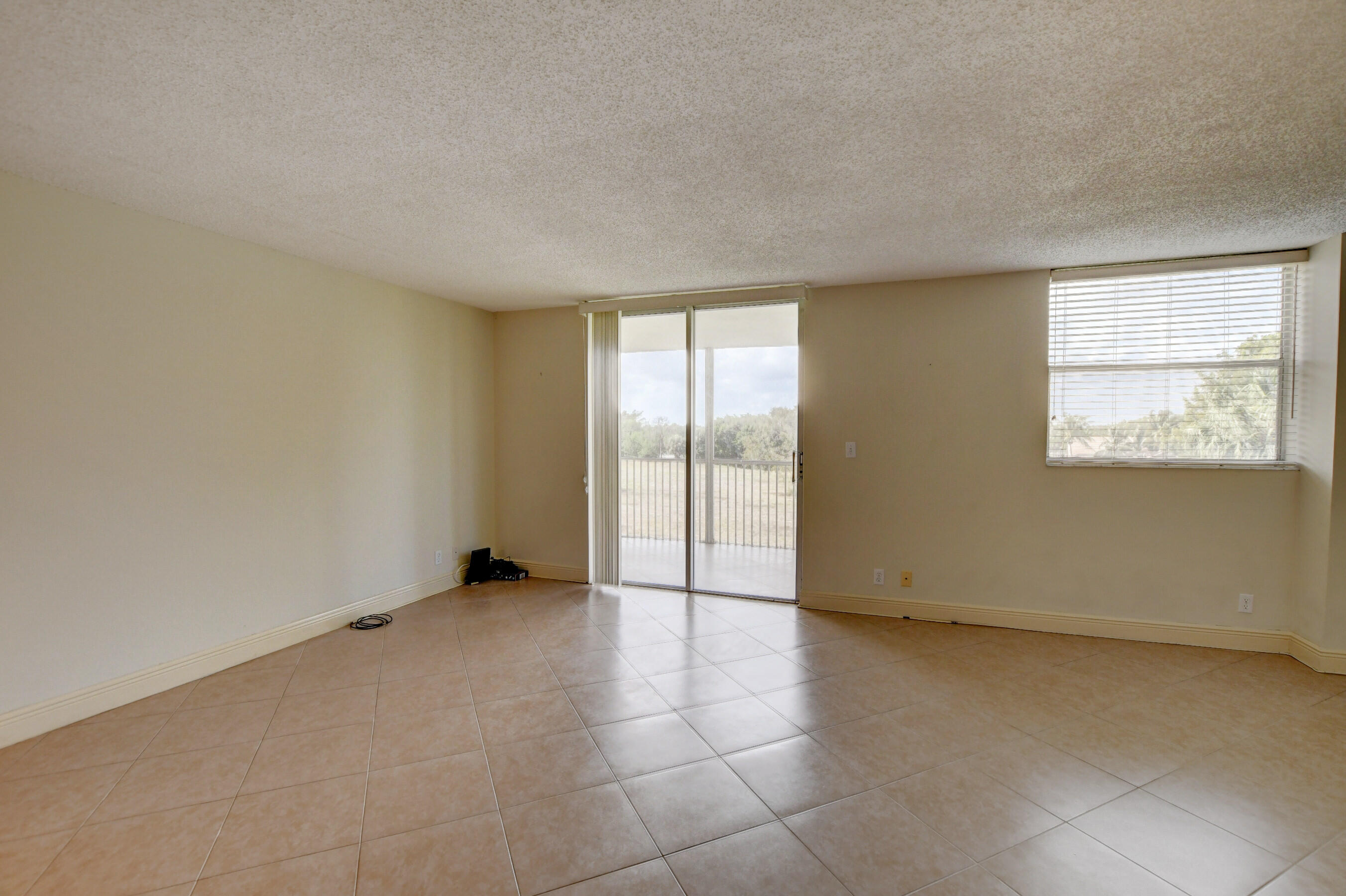 6161 Northwest 2nd Avenue, Unit 322 Boca Raton, FL 33487 - Photo 16 of 34 15_ebf_0977and4more