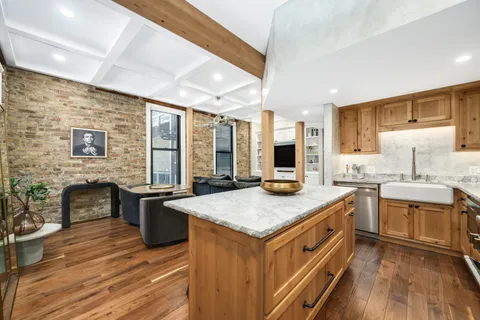 $400,000 | 540 West Belden Avenue, Unit 1C, Chicago, IL 60614