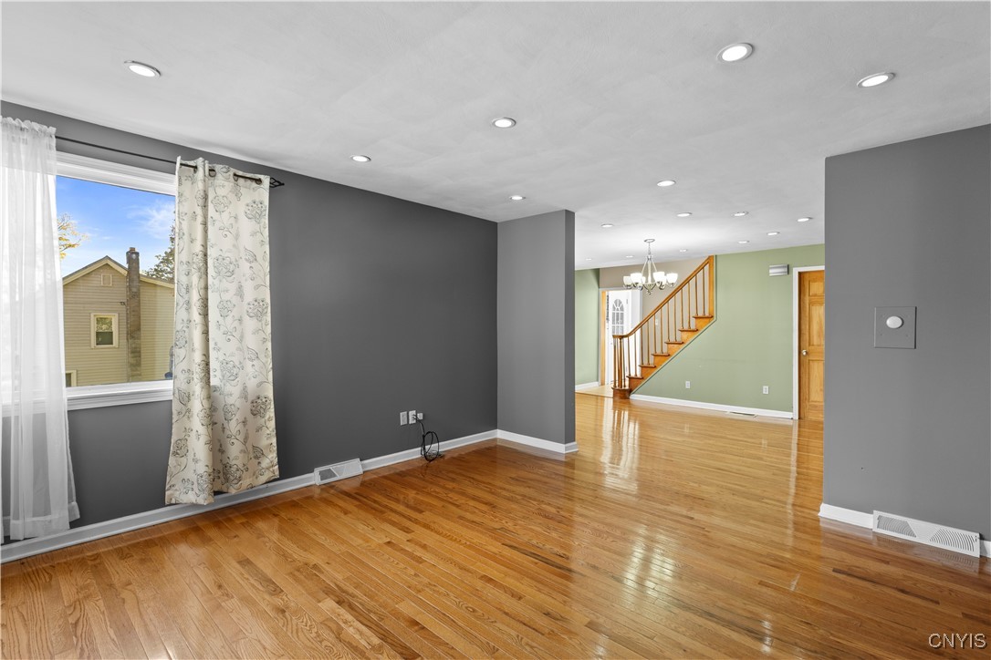 9260 Grange Hill Road New Hartford, NY 13413 - Photo 11 of 38