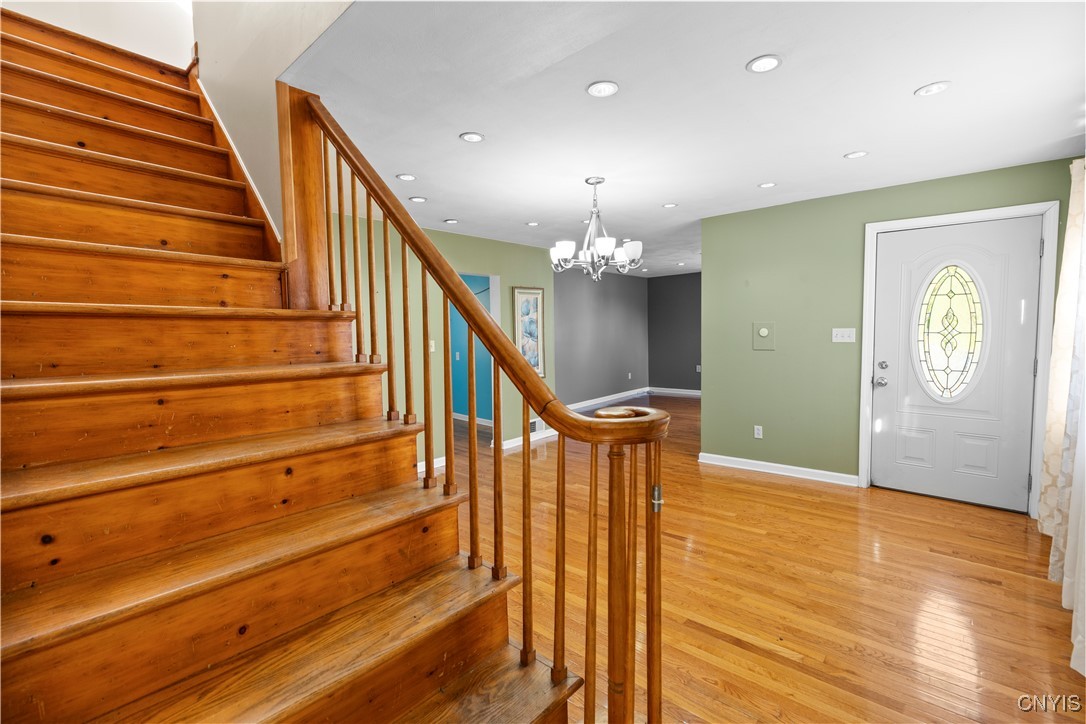 9260 Grange Hill Road New Hartford, NY 13413 - Photo 7 of 38