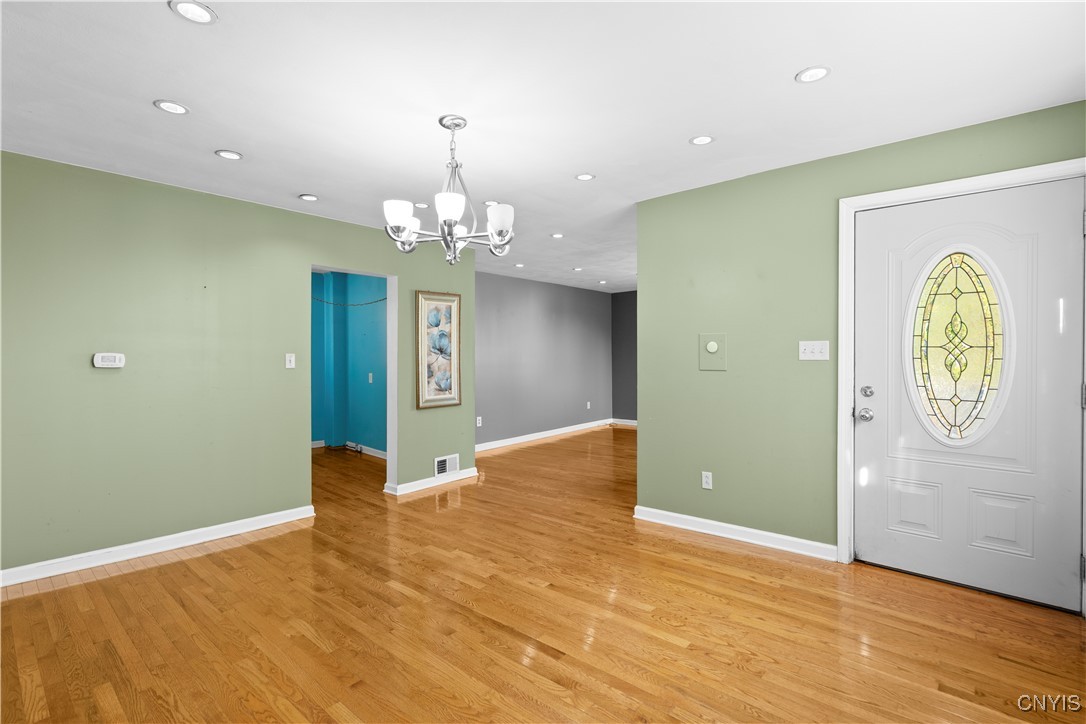 9260 Grange Hill Road New Hartford, NY 13413 - Photo 8 of 38