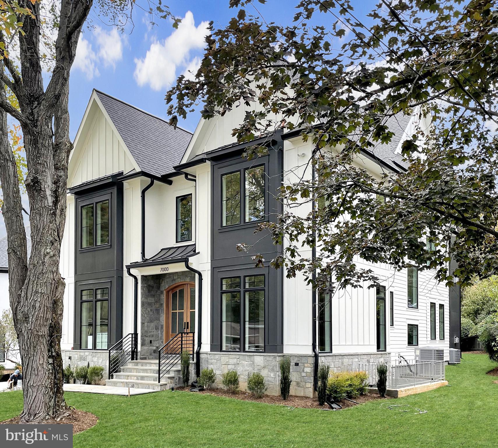 7000 Hector Road McLean, VA 22101 - Photo 2 of 30