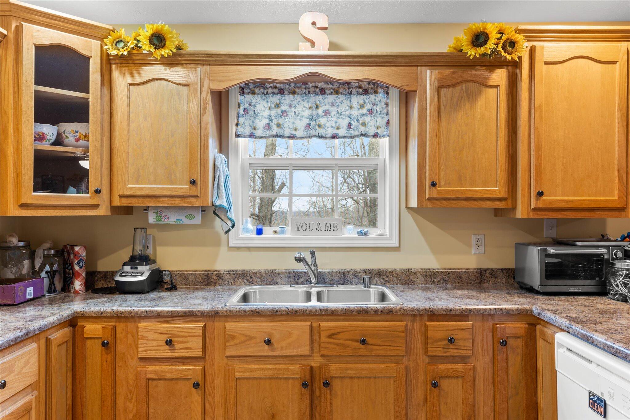 9260 McKee Road Irvine, KY 40336 - Photo 11 of 35 15-IMG_5633