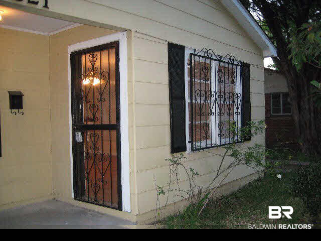 321 Snyder Drive Prichard, AL 36610 - Photo 4 of 21