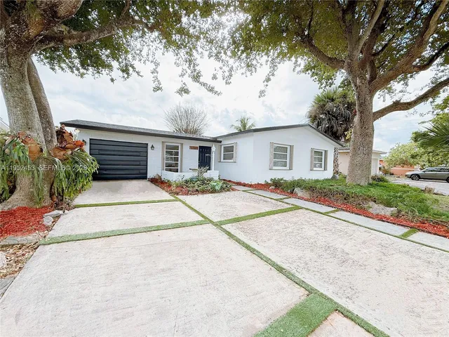 $459,000 | 6360 Southwest 9th Place, North Lauderdale, FL 33068