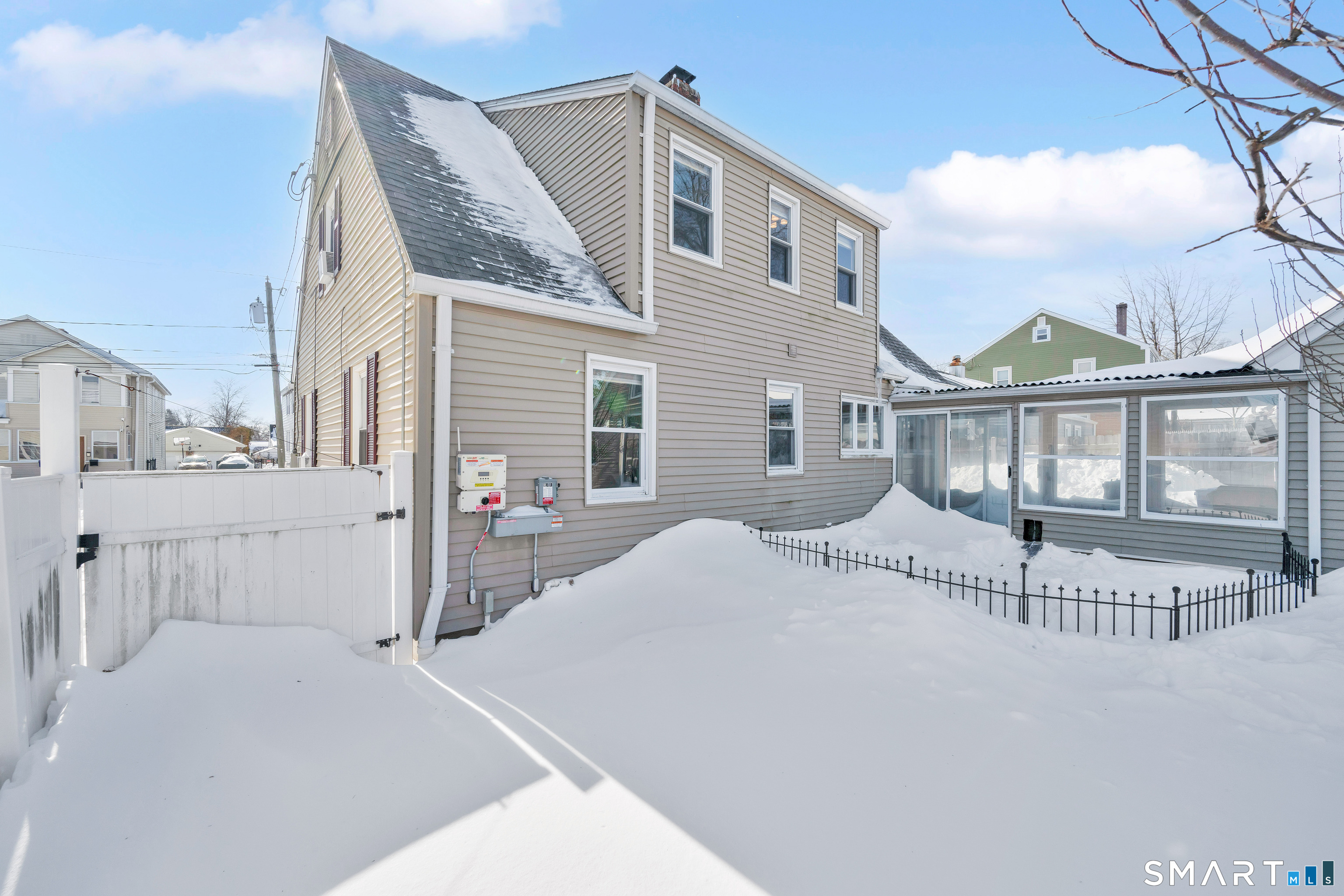 80 Cowles Street Hartford, CT 06114 - Photo 5 of 30 a view of a house with a outdoor space