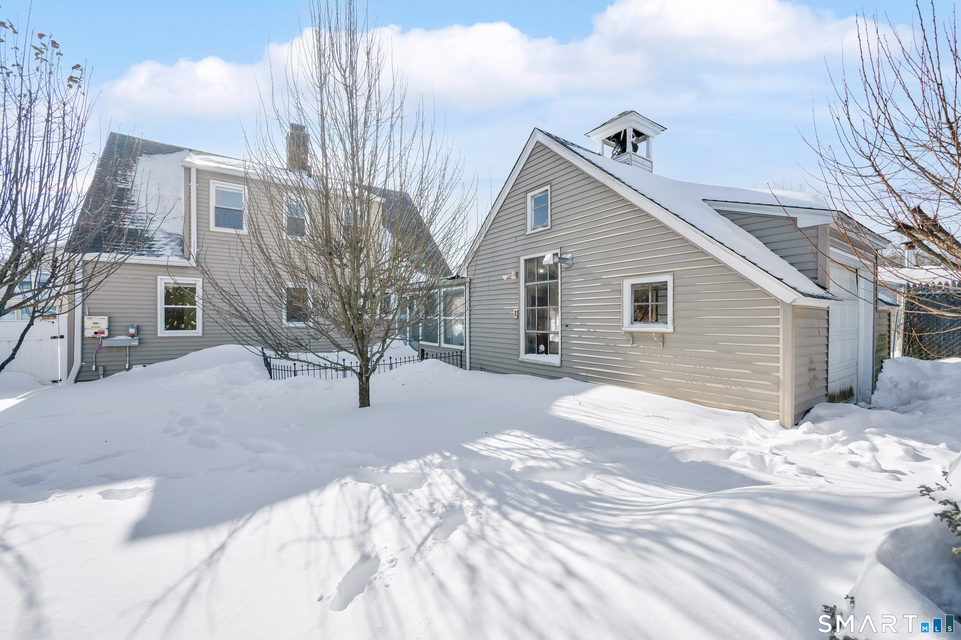 80 Cowles Street Hartford, CT 06114 - Photo 8 of 30 a view of backyard of a house
