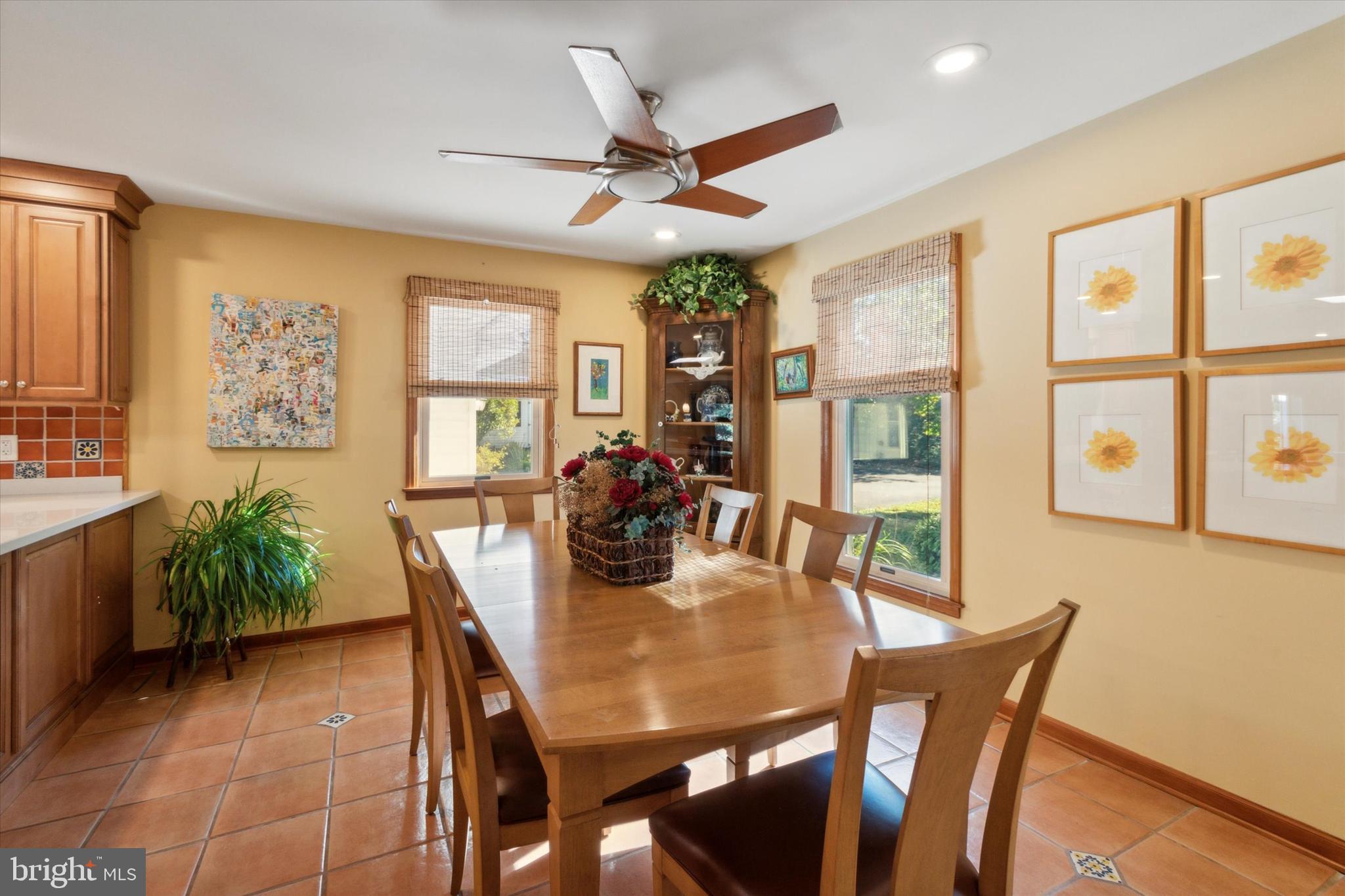 929 Store Road Harleysville, PA 19438 - Photo 21 of 40 Dining area