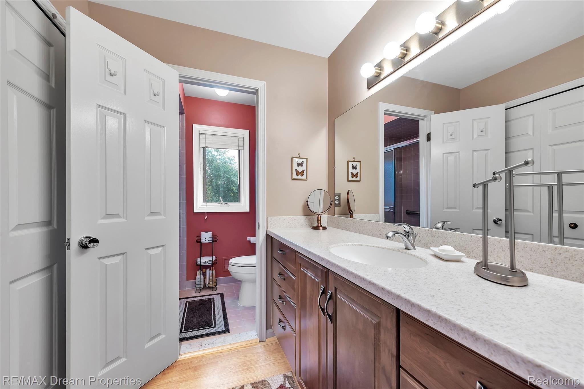 1081 Valley Stream Drive Rochester, MI 48309 - Photo 28 of 33 1081-Valley-Stream-Drive-Rochester-Hills-windowstill-29.jpg