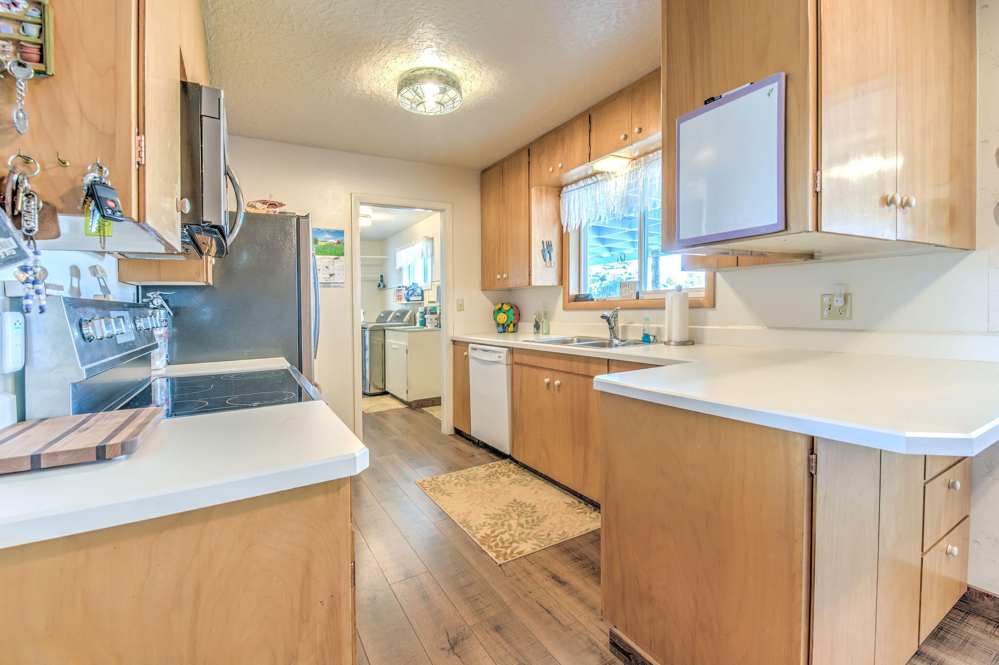 5593 North E Wainwright Road Prineville, OR 97754 - Photo 10 of 28 IMG_0683_4_5_6_7