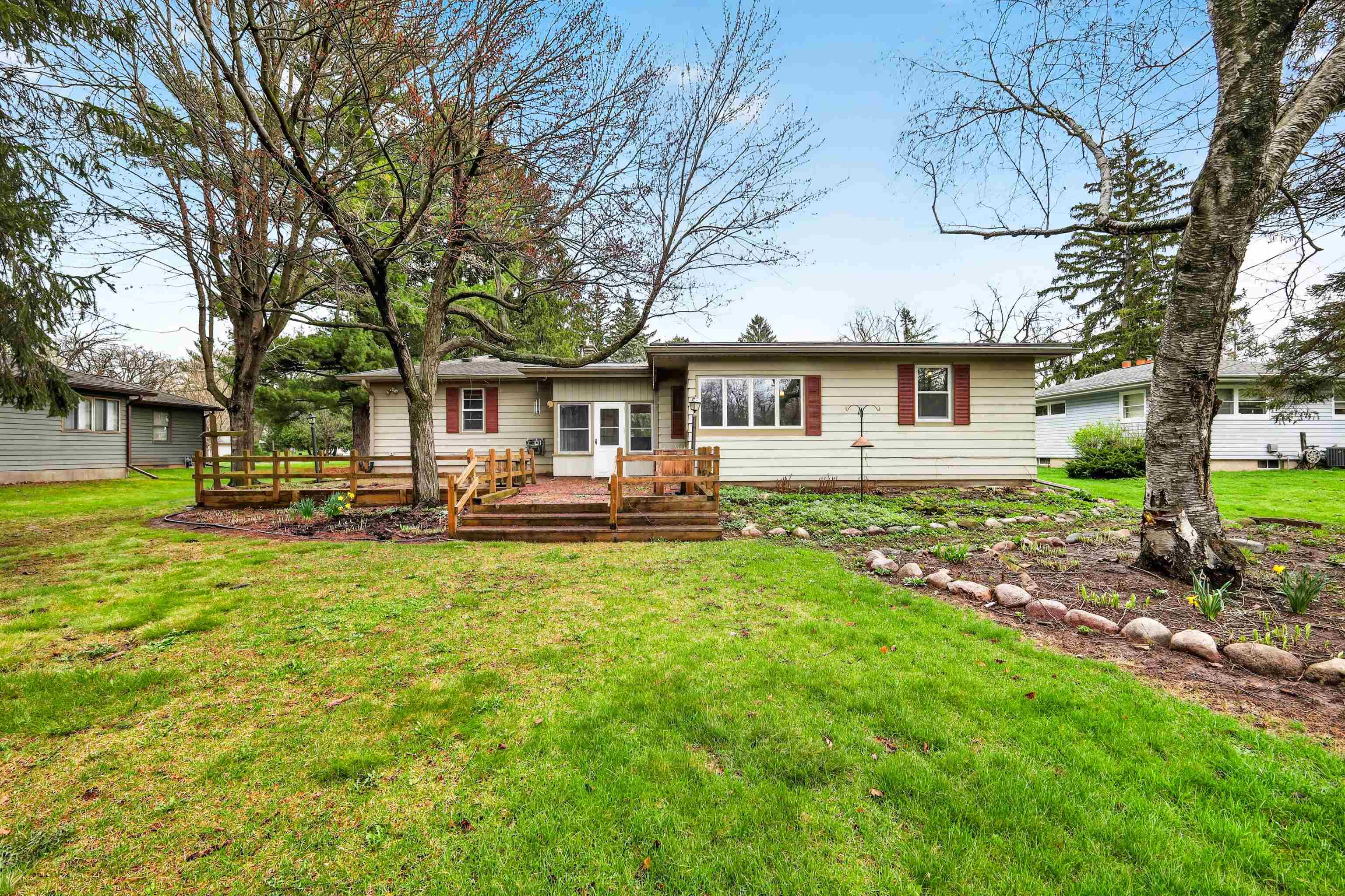 700 Owen Road Monona, WI 53716 - Photo 5 of 70