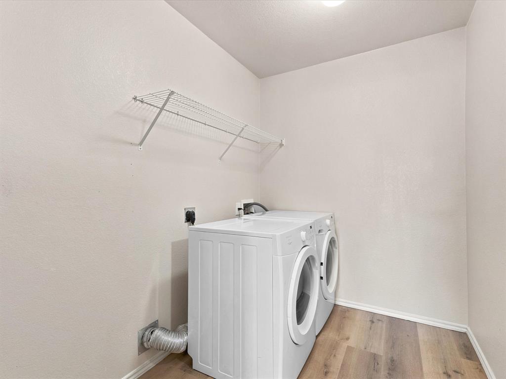 13287 Fowler Drive Frisco, TX 75035 - Photo 13 of 40 Washer & Dryer Included!!