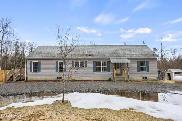 $449,900 | 21 Kreutzer Road, Peru, MA 01235