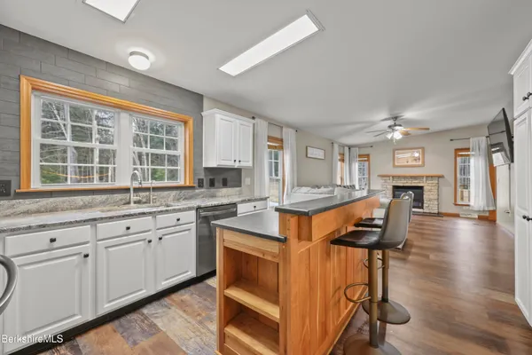 $449,900 | 21 Kreutzer Road, Peru, MA 01235