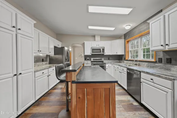 $449,900 | 21 Kreutzer Road, Peru, MA 01235