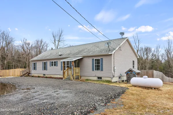 $449,900 | 21 Kreutzer Road, Peru, MA 01235