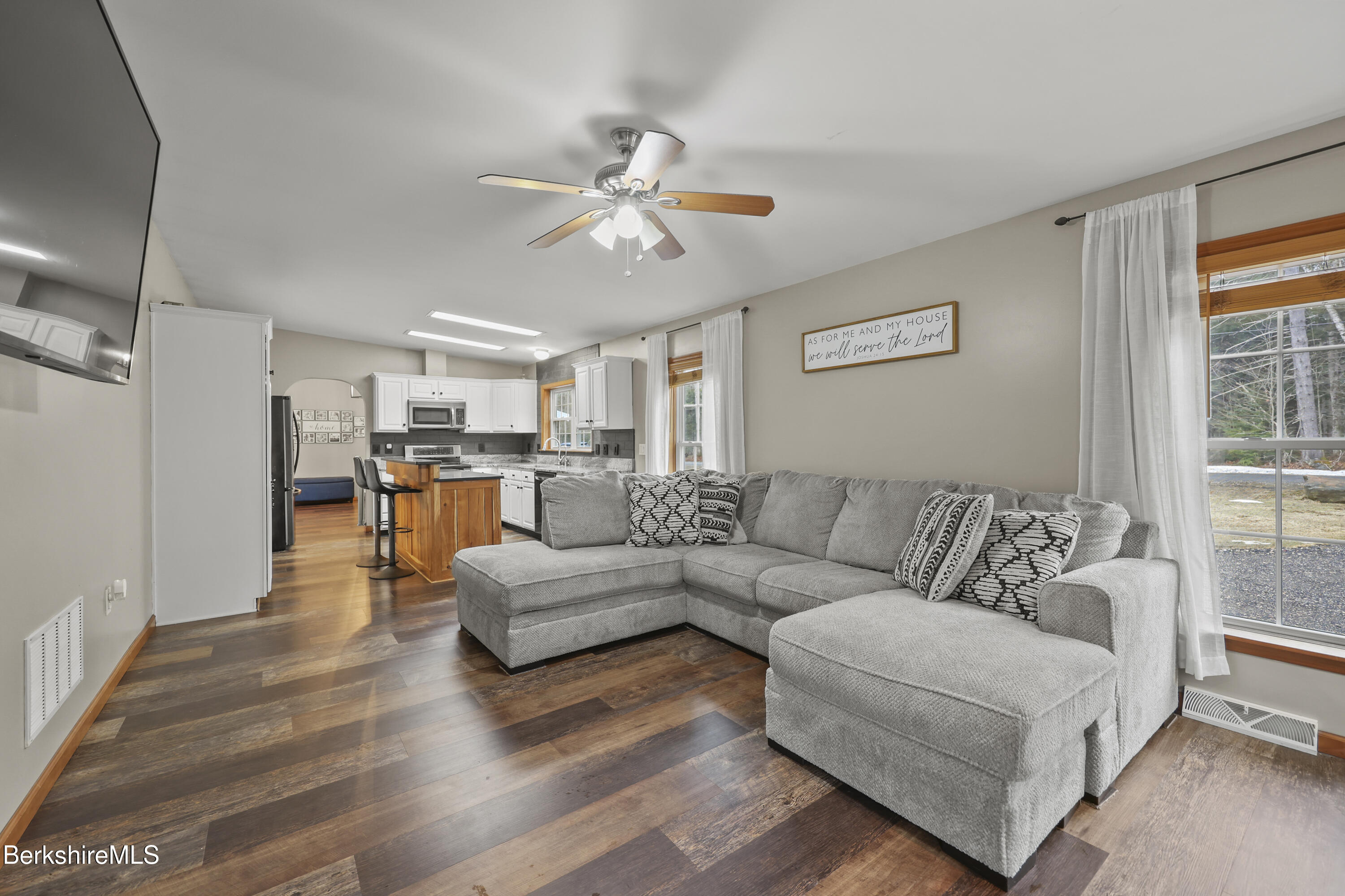 21 Kreutzer Road Peru, MA 01235 - Photo 22 of 58 110 Family Room