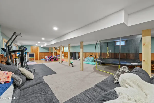 $449,900 | 21 Kreutzer Road, Peru, MA 01235