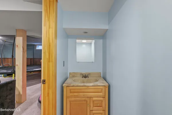 $449,900 | 21 Kreutzer Road, Peru, MA 01235