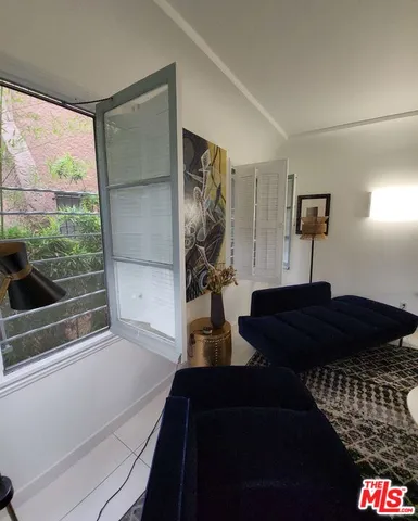 $4,750 | 137 North Sycamore Avenue, Unit 2, Los Angeles, CA 90036