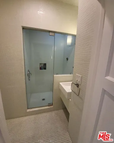 $4,750 | 137 North Sycamore Avenue, Unit 2, Los Angeles, CA 90036