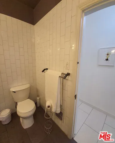 $4,750 | 137 North Sycamore Avenue, Unit 2, Los Angeles, CA 90036