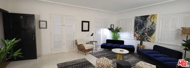 $4,750 | 137 North Sycamore Avenue, Unit 2, Los Angeles, CA 90036