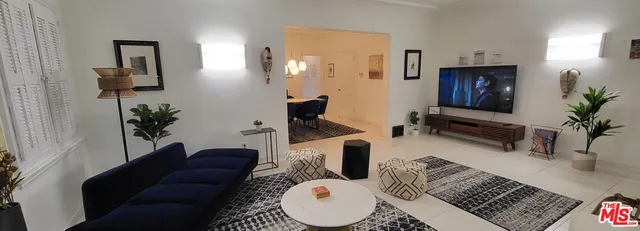 $4,750 | 137 North Sycamore Avenue, Unit 2, Los Angeles, CA 90036